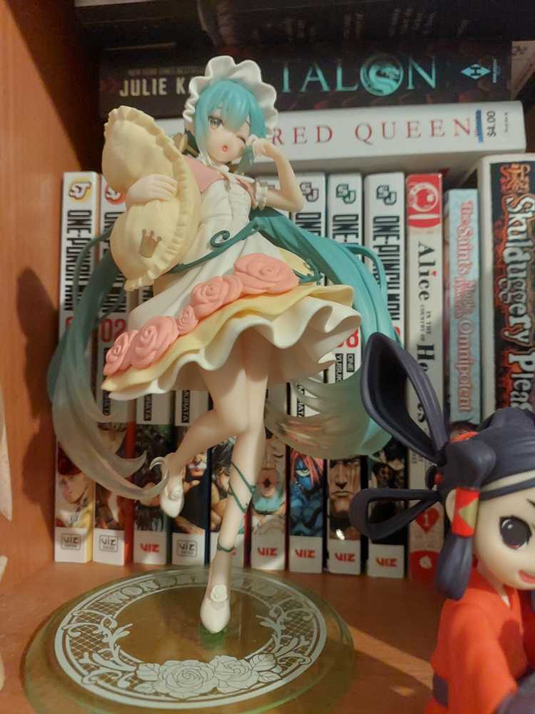 Vocaloid DX Miku Wonderland Sleeping Beauty - Vocaloid vinyl figure collectible - Main Image 2
