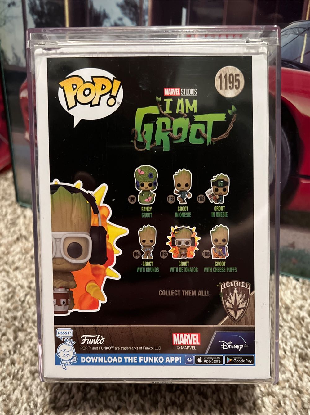 Groot: Groot w/ Detonator, #1195 - Marvel Universe vinyl figure collectible [Barcode 889698706537] - Main Image 2