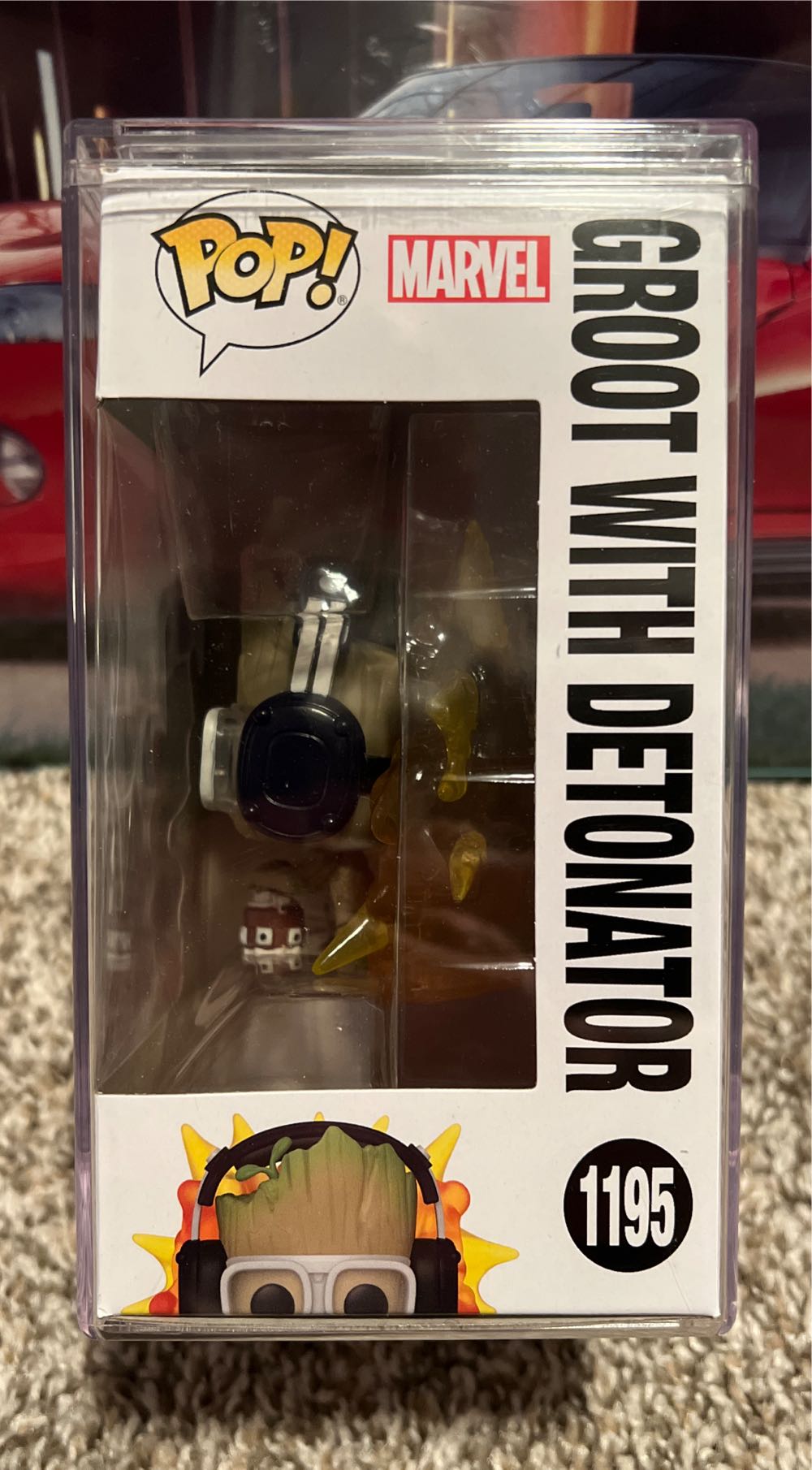 Groot: Groot w/ Detonator, #1195 - Marvel Universe vinyl figure collectible [Barcode 889698706537] - Main Image 3