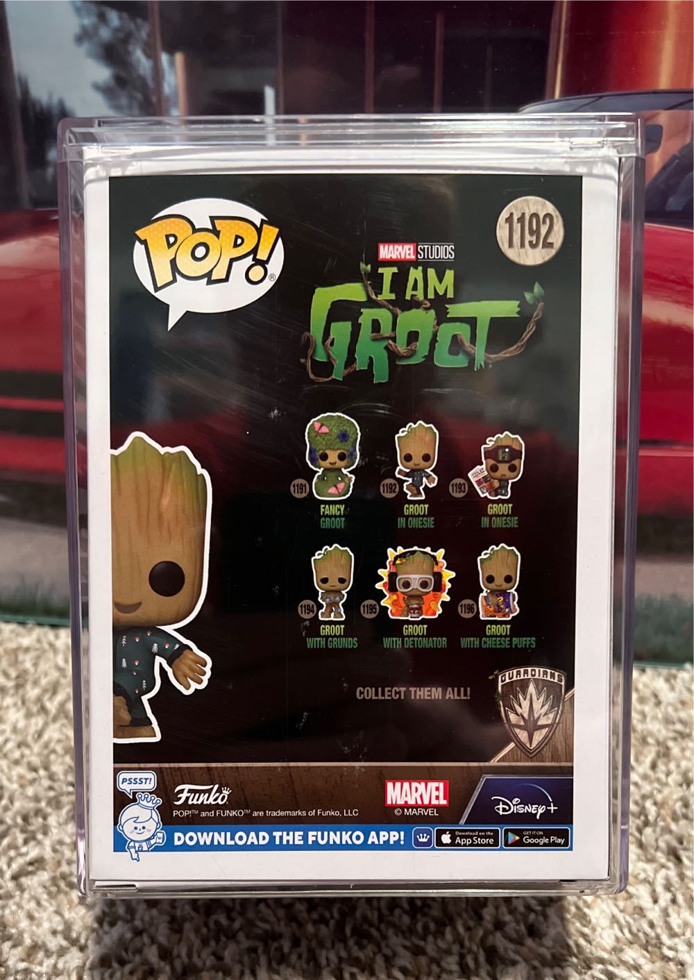Groot In Onesie - Guardians of the Galaxy vinyl figure collectible [Barcode 889698706506] - Main Image 2
