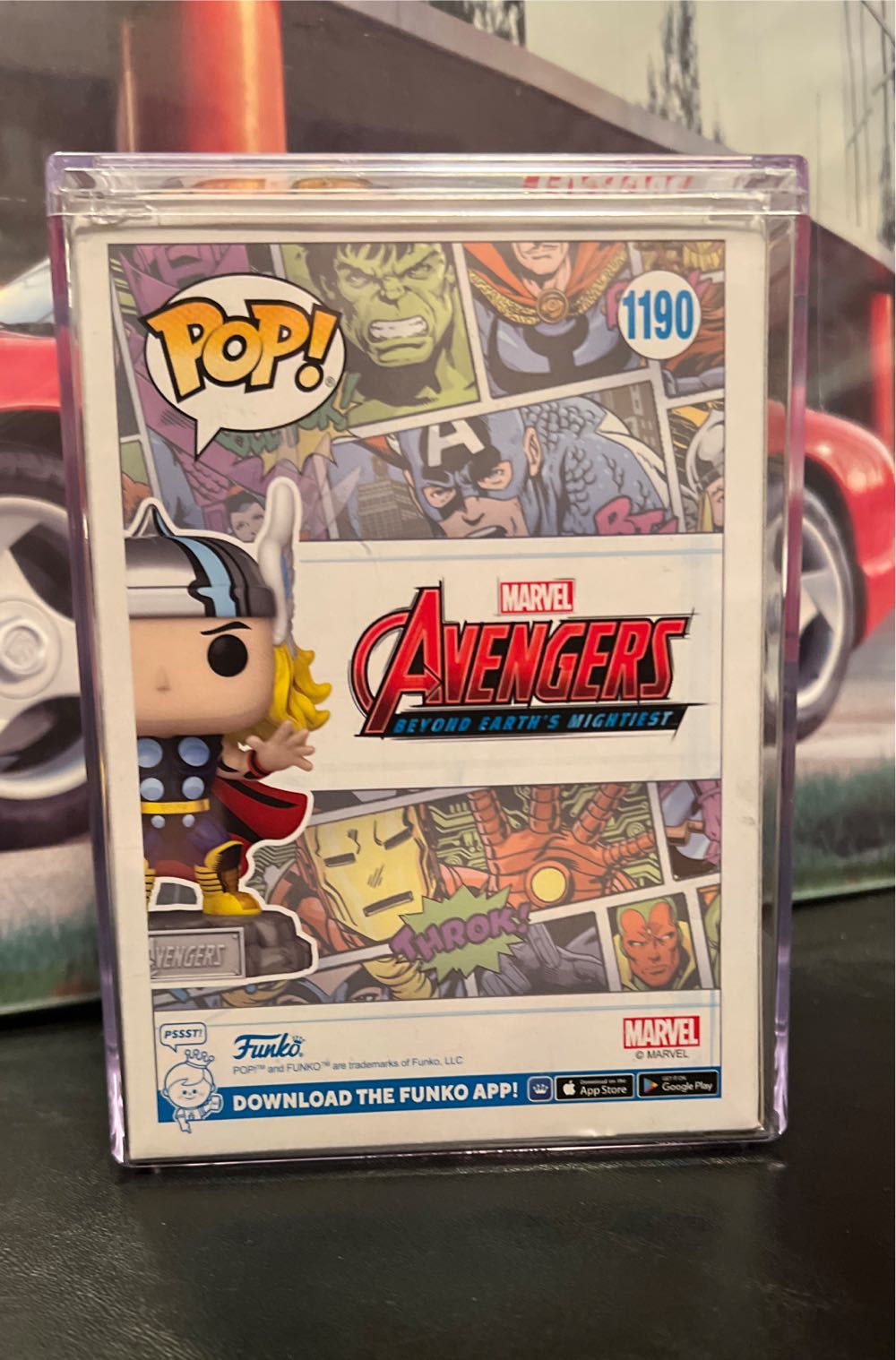 Thor - Avengers vinyl figure collectible [Barcode 889698690614] - Main Image 2