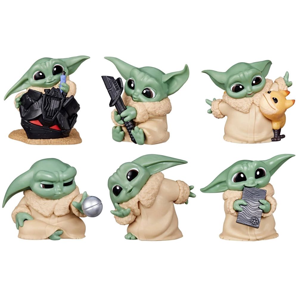 Grogu, Focus Pose (The Bounty Collection) - Star Wars: The Mandalorian vinyl figure collectible [Barcode 5010994137588] - Main Image 2