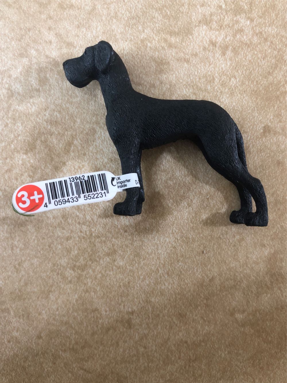 Schleich Farm World Great Dane Dog  vinyl figure collectible [Barcode 4059433552231] - Main Image 2