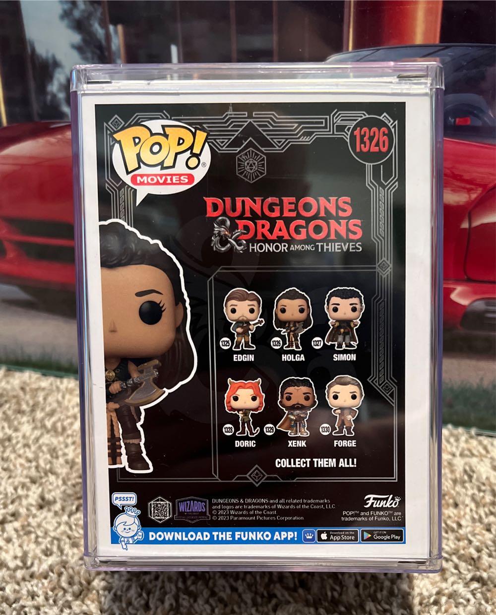 Holga - Dungeons & Dragons vinyl figure collectible [Barcode 889698680806] - Main Image 2