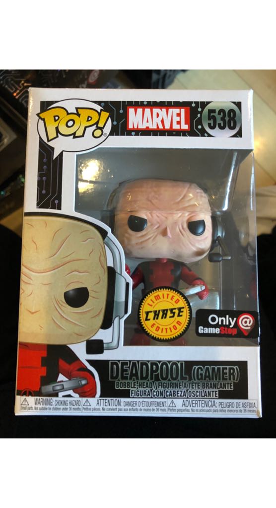 DEADPOOL (Gamer) Chase  vinyl figure collectible - Main Image 2