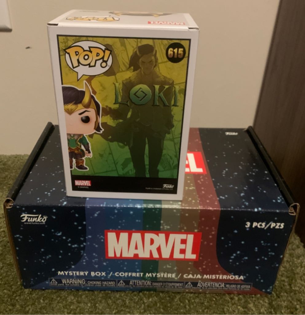 Loki - Marvel Universe vinyl figure collectible - Main Image 2