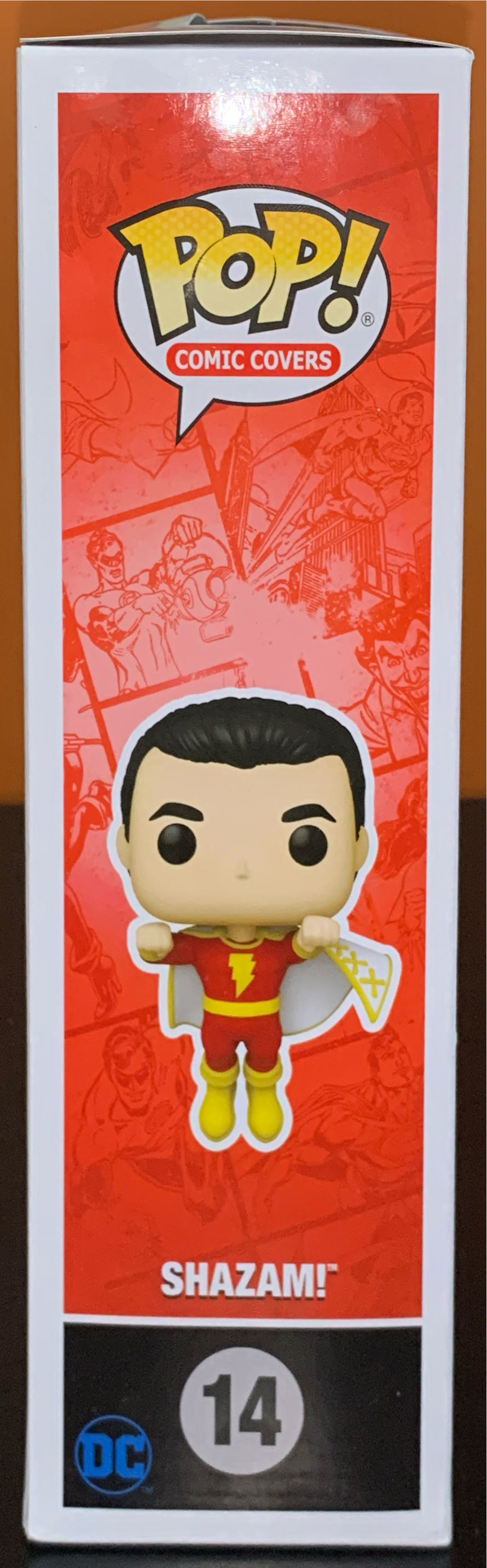 Comic Covers 14: Shazam - DC Universe vinyl figure collectible [Barcode 889698674416] - Main Image 4
