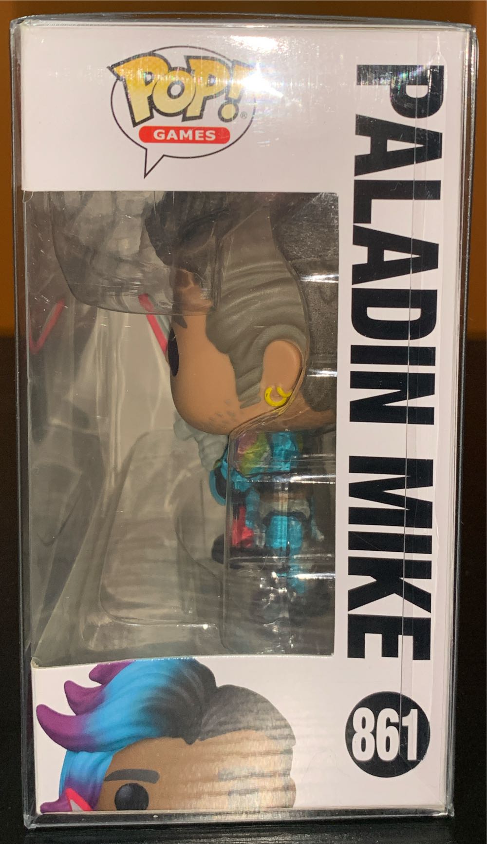 Tiny Tina’s Wonderlands: Paladin Mike - Tokidoki vinyl figure collectible [Barcode 889698593342] - Main Image 2