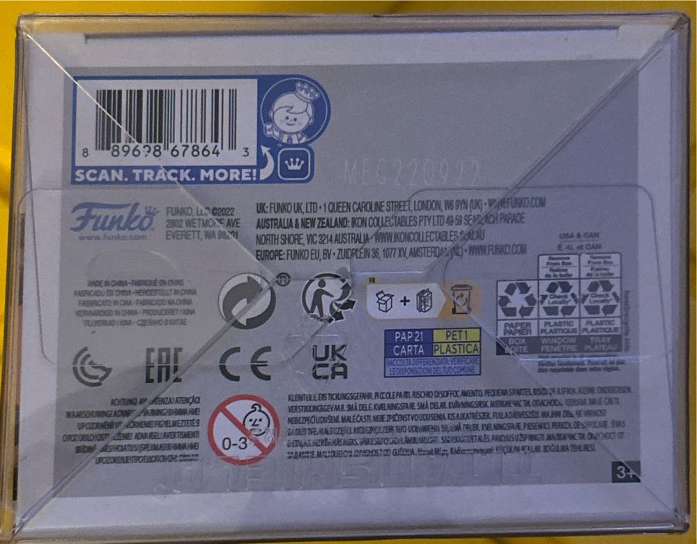 Luck: Sam As Leprechaun  vinyl figure collectible [Barcode 889698678643] - Main Image 4