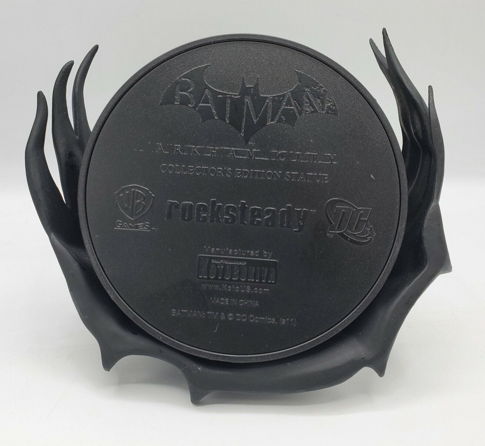 Batman: Arkham City Collector’s Edition Statue  vinyl figure collectible - Main Image 3