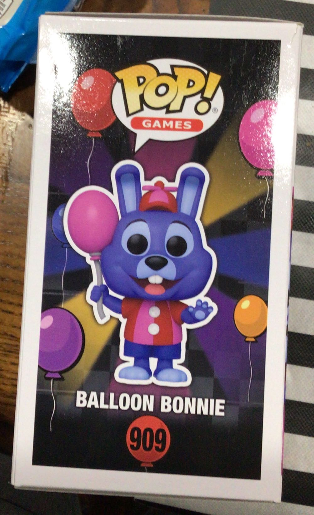 Balloon Bonnie 15€ - Five Nights at Freddy’s vinyl figure collectible [Barcode 889698676250] - Main Image 3
