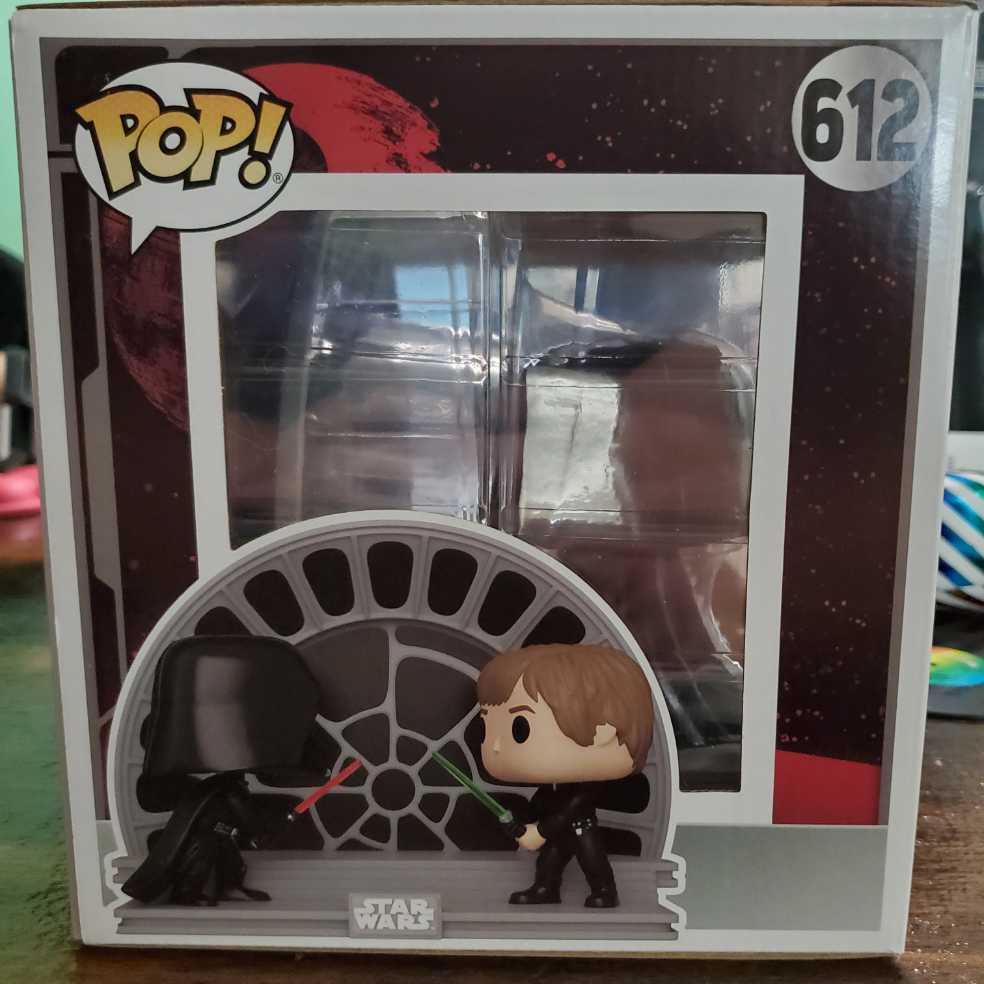 Darth Vader Vs. Luke Skywalker - Star Wars vinyl figure collectible [Barcode 889698707435] - Main Image 4