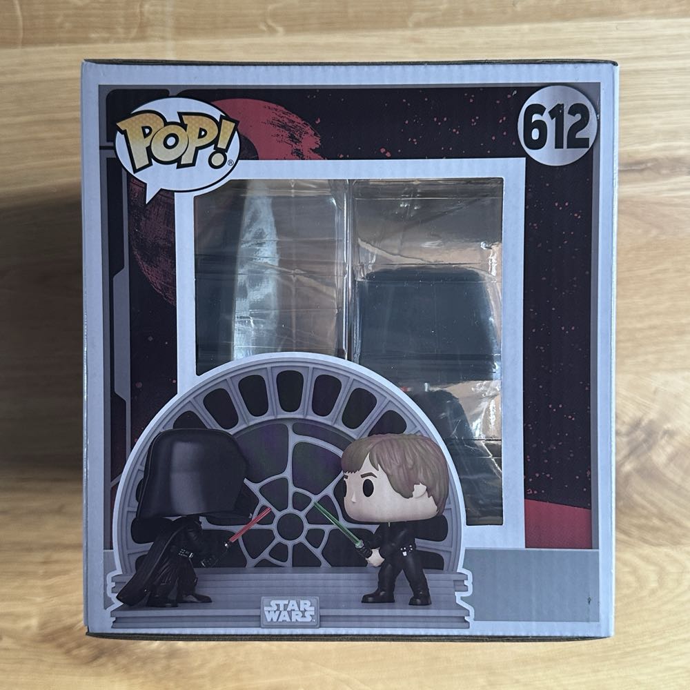 Darth Vader Vs. Luke Skywalker - Star Wars vinyl figure collectible [Barcode 889698707435] - Main Image 5