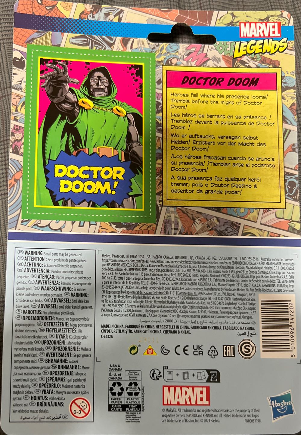 Doctor Doom  vinyl figure collectible [Barcode 5010996147202] - Main Image 2