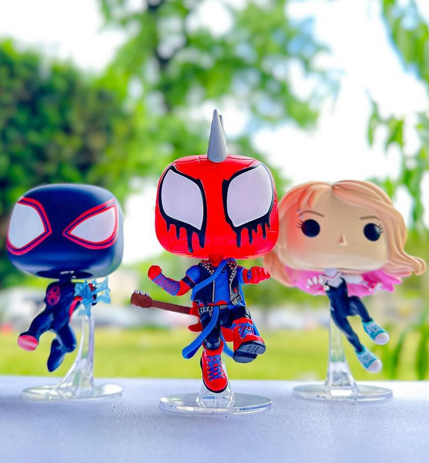 Spider-Punk Pop! 1231 - Funko vinyl figure collectible [Barcode 889698657341] - Main Image 2