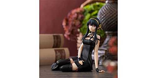 # 579 The Mandalorian On Speeder (With Grogu)