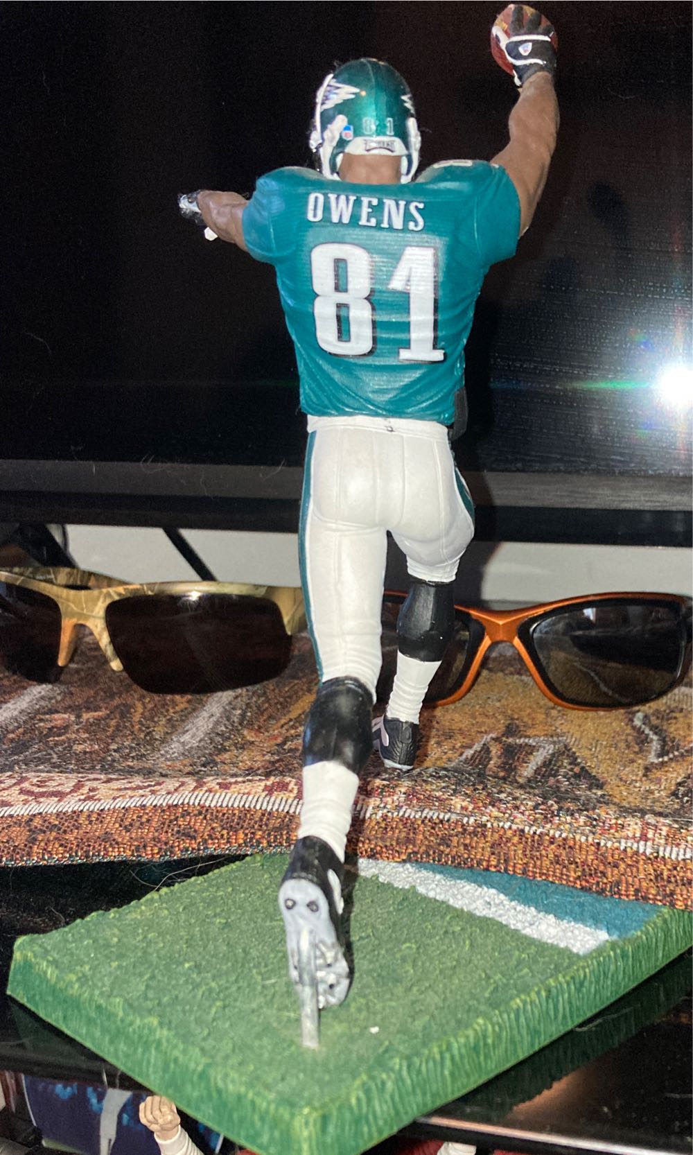 Terrell Owens - Sports Mascots vinyl figure collectible - Main Image 2