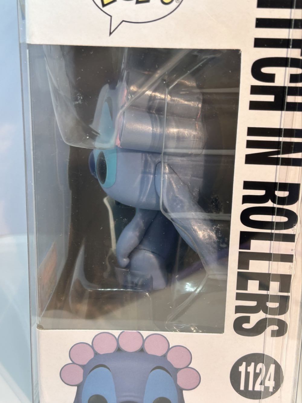 Stitch In Rollers - Lilo and Stitch vinyl figure collectible [Barcode 15686931] - Main Image 4