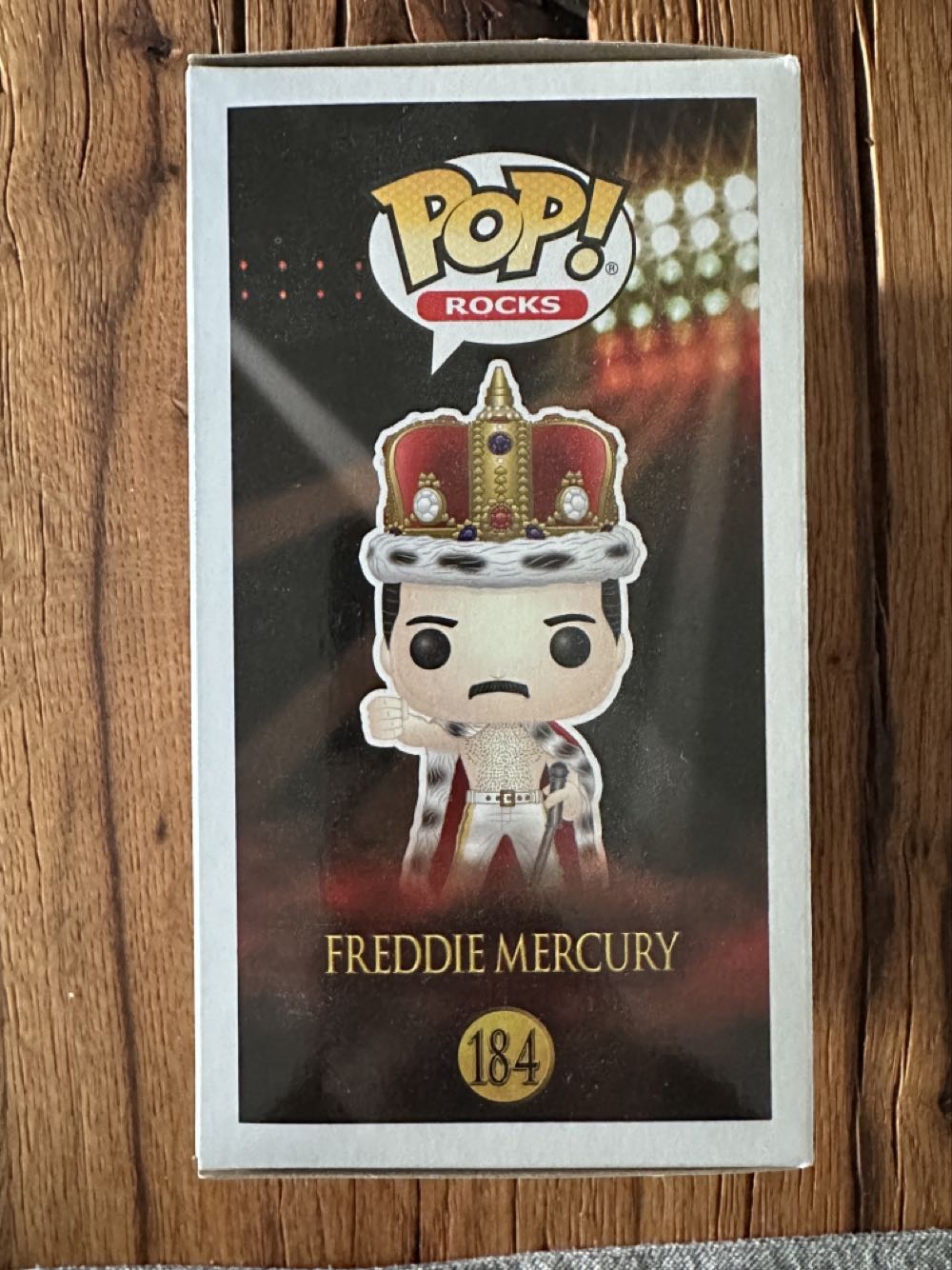 Freddie Mercury - Queen vinyl figure collectible [Barcode 886676232224] - Main Image 3