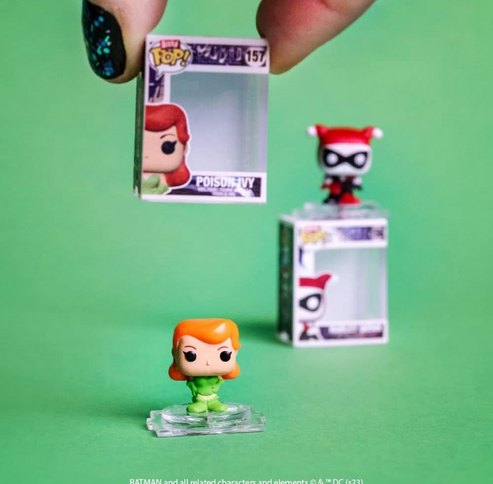 DC Bitty Pop!: The Joker, Batgirl, Batman & Catwoman - DC Universe vinyl figure collectible [Barcode 889698713122] - Main Image 3