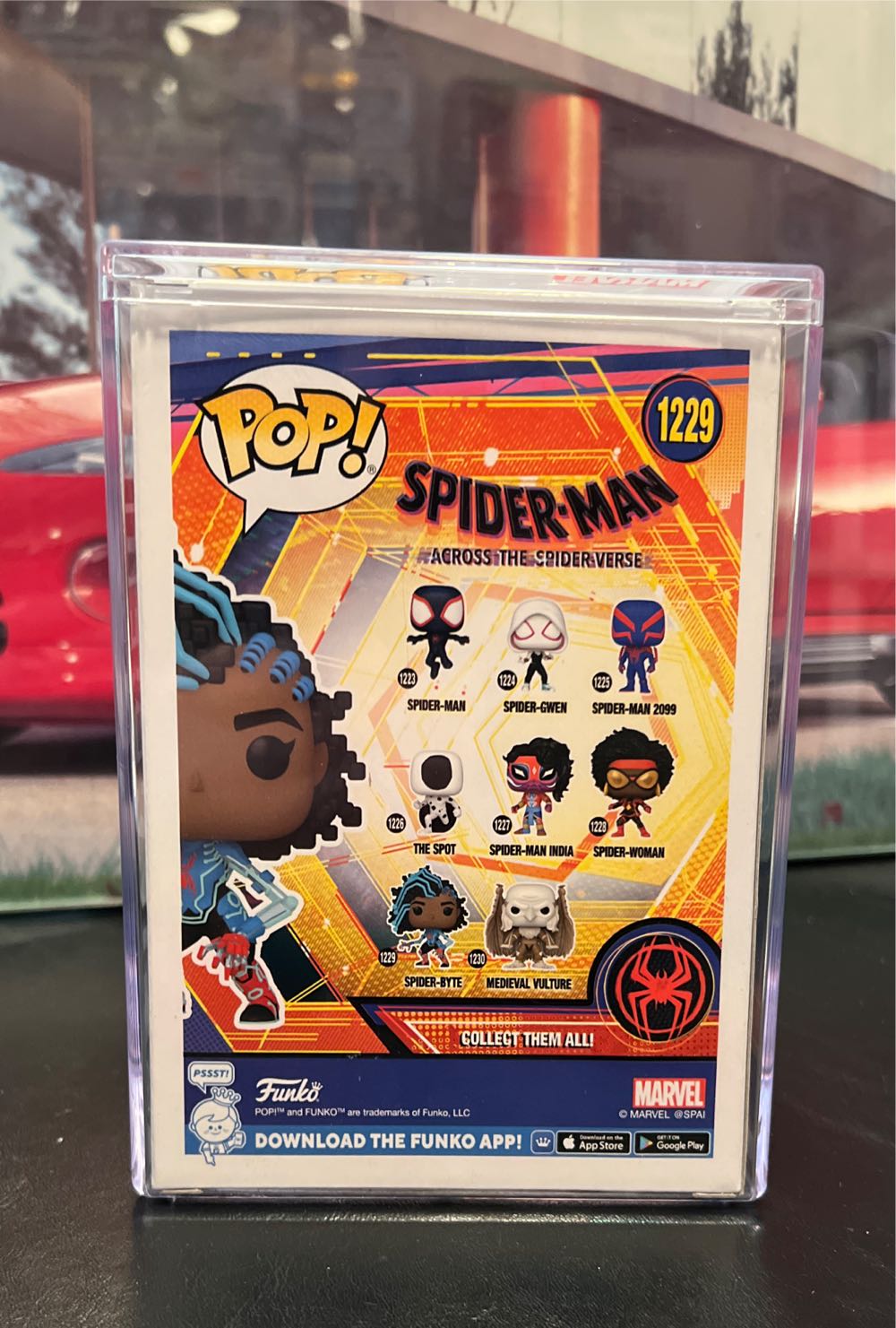 Spider-Byte - Spider-Man vinyl figure collectible [Barcode 889698657280] - Main Image 2