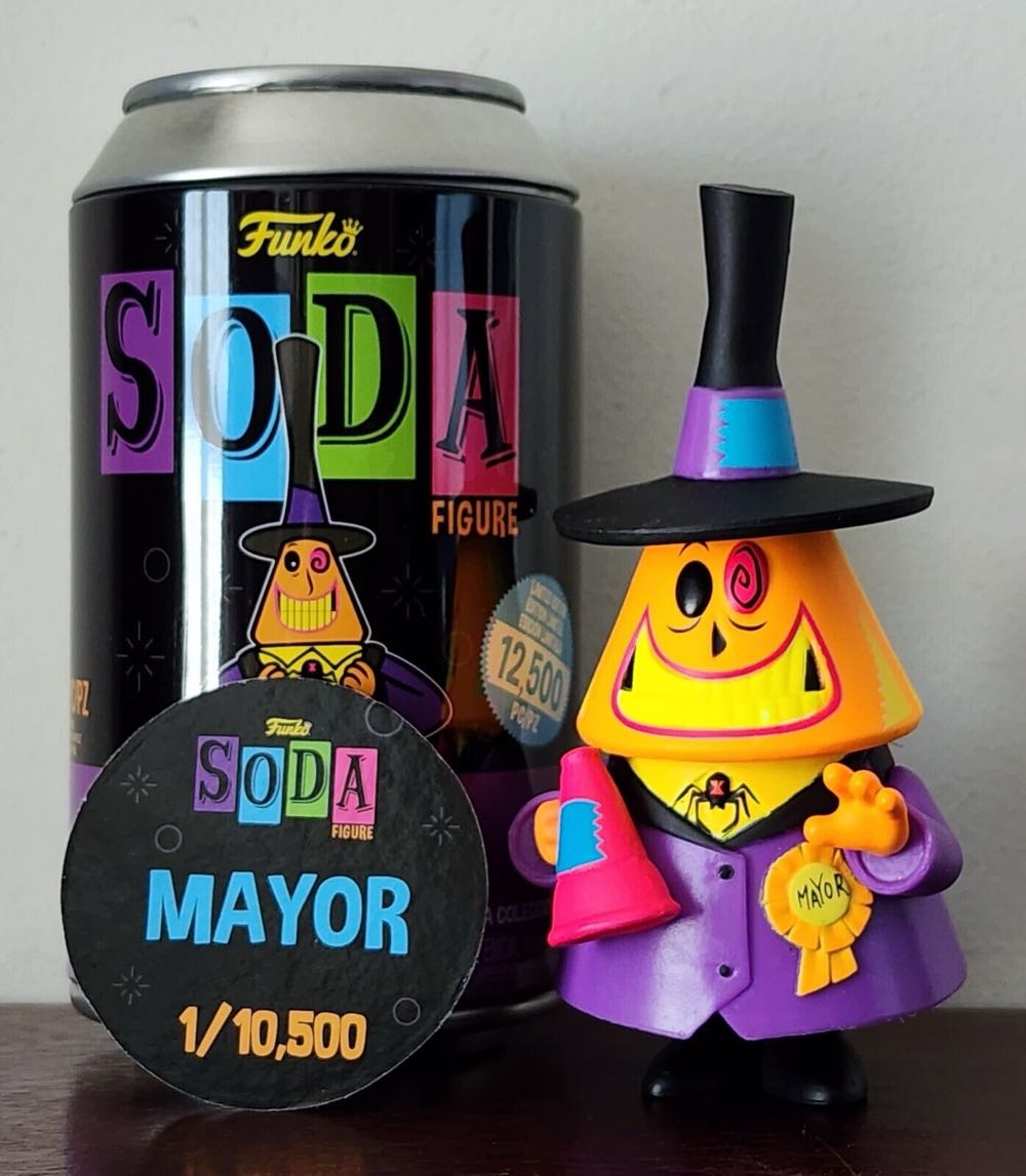 Mayor Black Light Soda - The Nightmare Before Christmas vinyl figure collectible [Barcode 889698639743] - Main Image 3