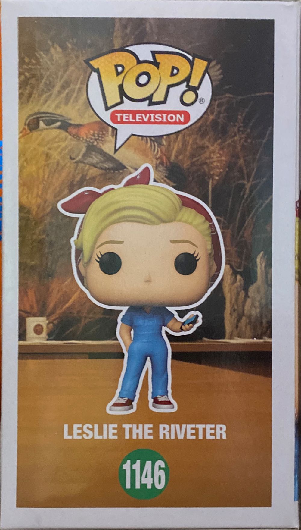 Leslie The Riveter - Parks and Recreation vinyl figure collectible [Barcode 889698561709] - Main Image 3