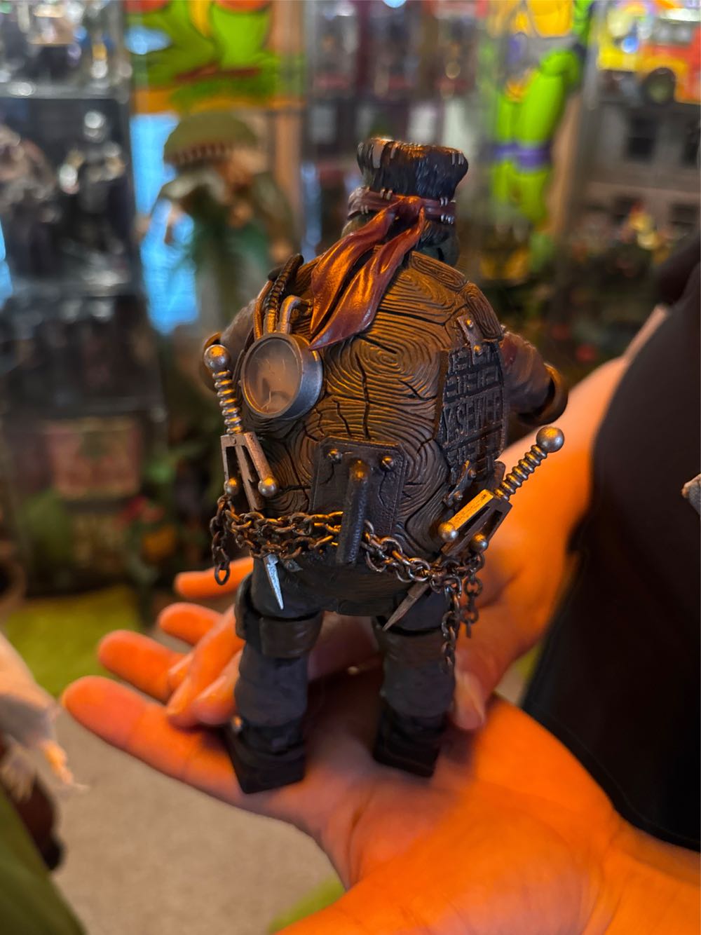 Neca TMNT: Raphael As Frankensteins Monster - Teenage Mutant Ninja Turtles vinyl figure collectible [Barcode 634482541883] - Main Image 3