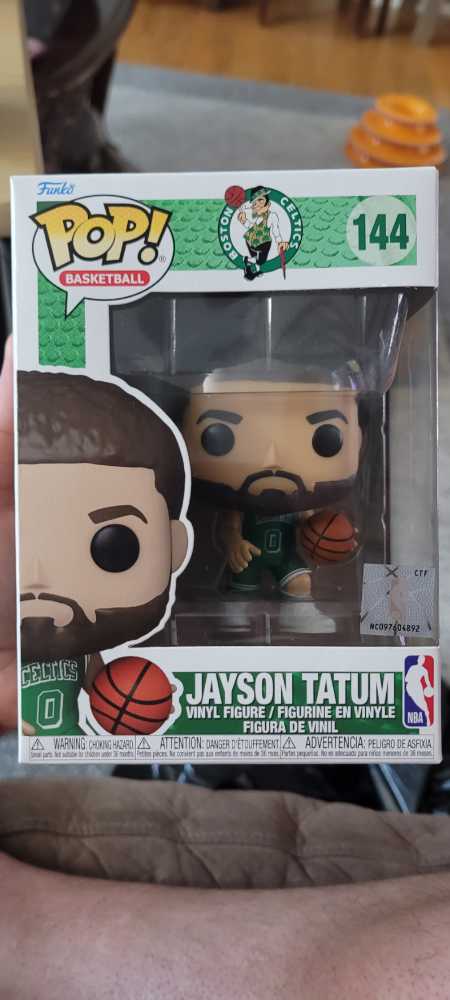 Jayson Tatum - NBA vinyl figure collectible [Barcode 889698640060] - Main Image 2