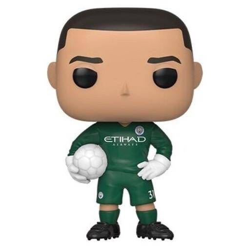 Ederson  vinyl figure collectible [Barcode 889698472548] - Main Image 3