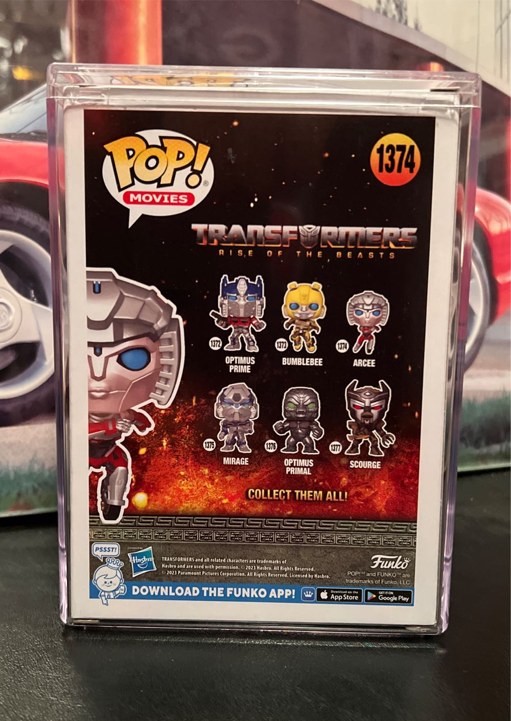 Transformers 1374 - Arcee - Transformers vinyl figure collectible [Barcode 889698639552] - Main Image 2