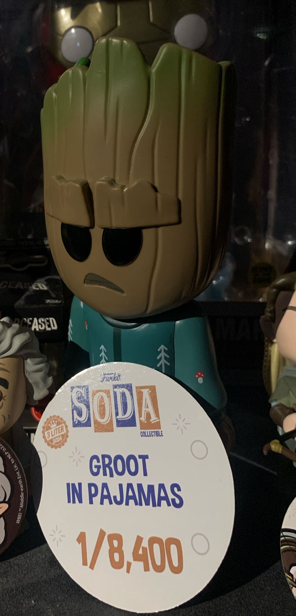 Groot 3 Litre Soda - Marvel Universe vinyl figure collectible [Barcode 889698719117] - Main Image 3