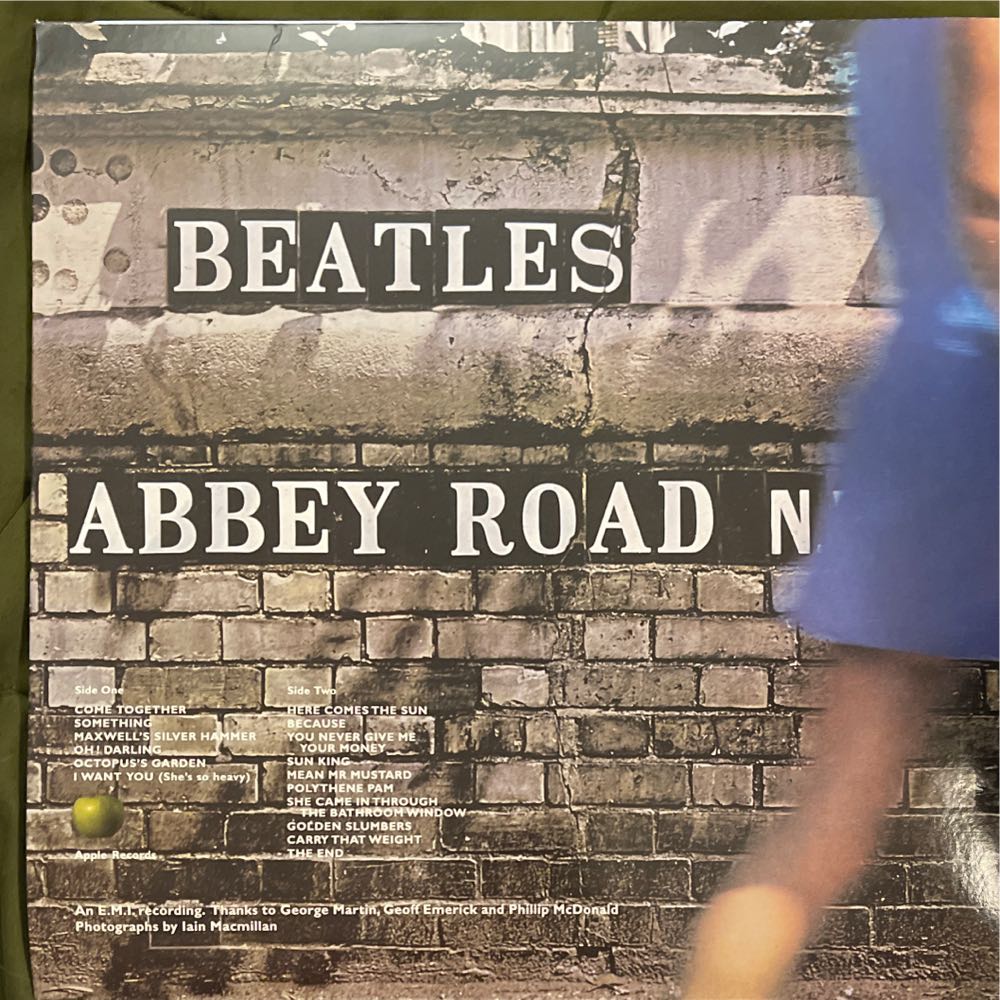 The Beatles Abbey Road  vinyl figure collectible - Main Image 2