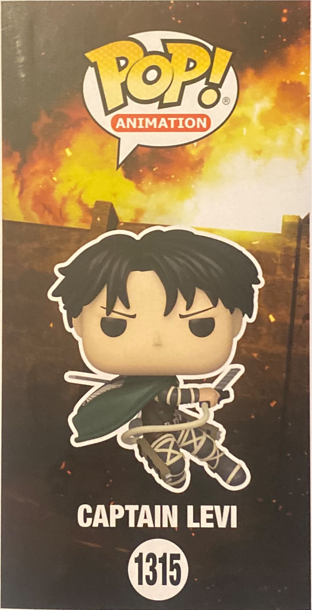 Captain Levi - Attack on Titan vinyl figure collectible [Barcode 889698687546] - Main Image 2
