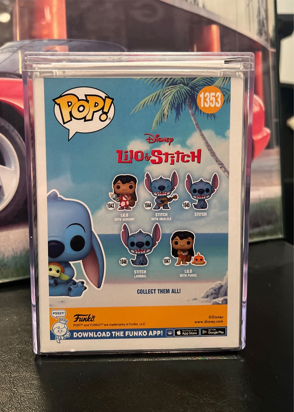 Stitch: Stitch (w/ Turtle) - Lilo and Stitch vinyl figure collectible [Barcode 889698736084] - Main Image 2