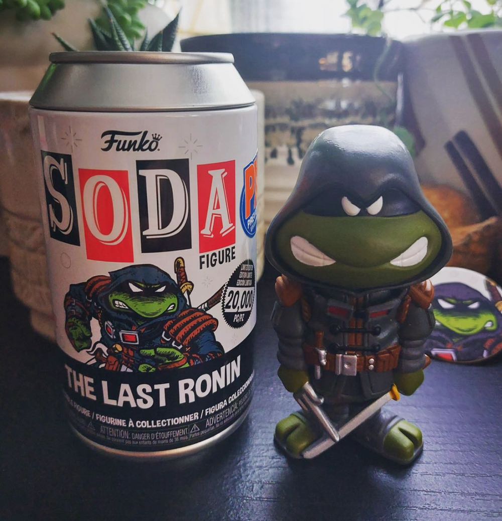 Funko Soda: Teenage Mutant Ninja Turtles The Last Ronin  - Teenage Mutant Ninja Turtles vinyl figure collectible [Barcode 889698682916] - Main Image 2