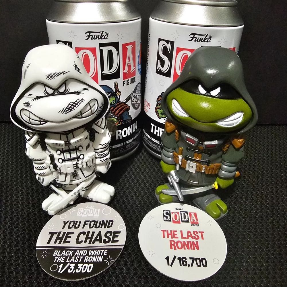 Funko Soda: Teenage Mutant Ninja Turtles The Last Ronin  - Teenage Mutant Ninja Turtles vinyl figure collectible [Barcode 889698682916] - Main Image 3