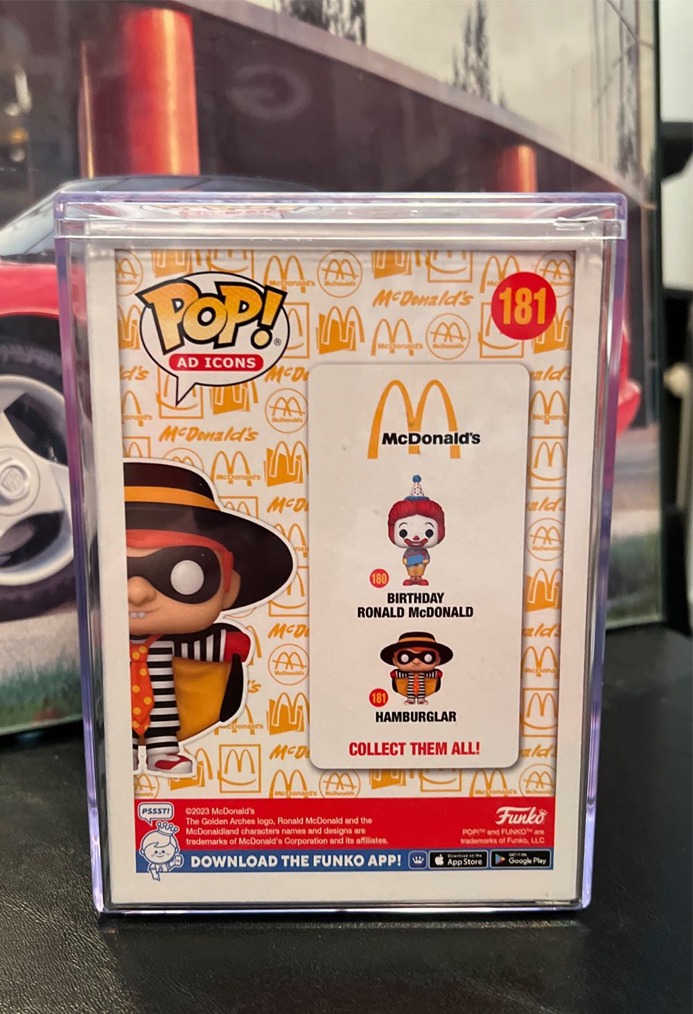 MCDONALD’S: MCD’s HAMBURGLAR - McDonald vinyl figure collectible [Barcode 889698674607] - Main Image 2