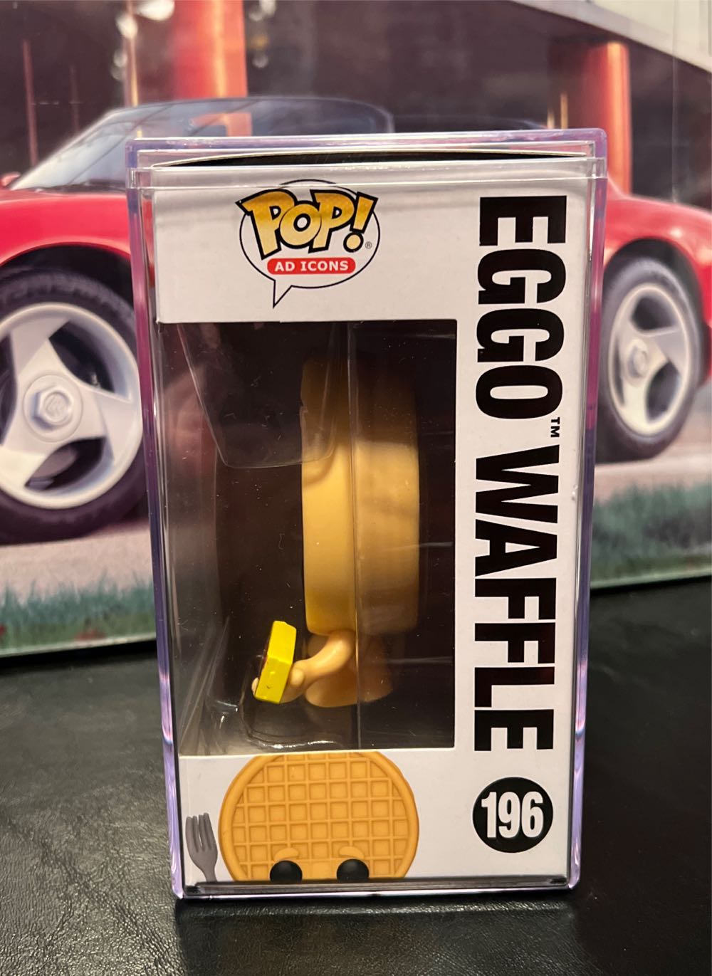 Eggo Waffle - Kellogg’s vinyl figure collectible [Barcode 889698725286] - Main Image 3