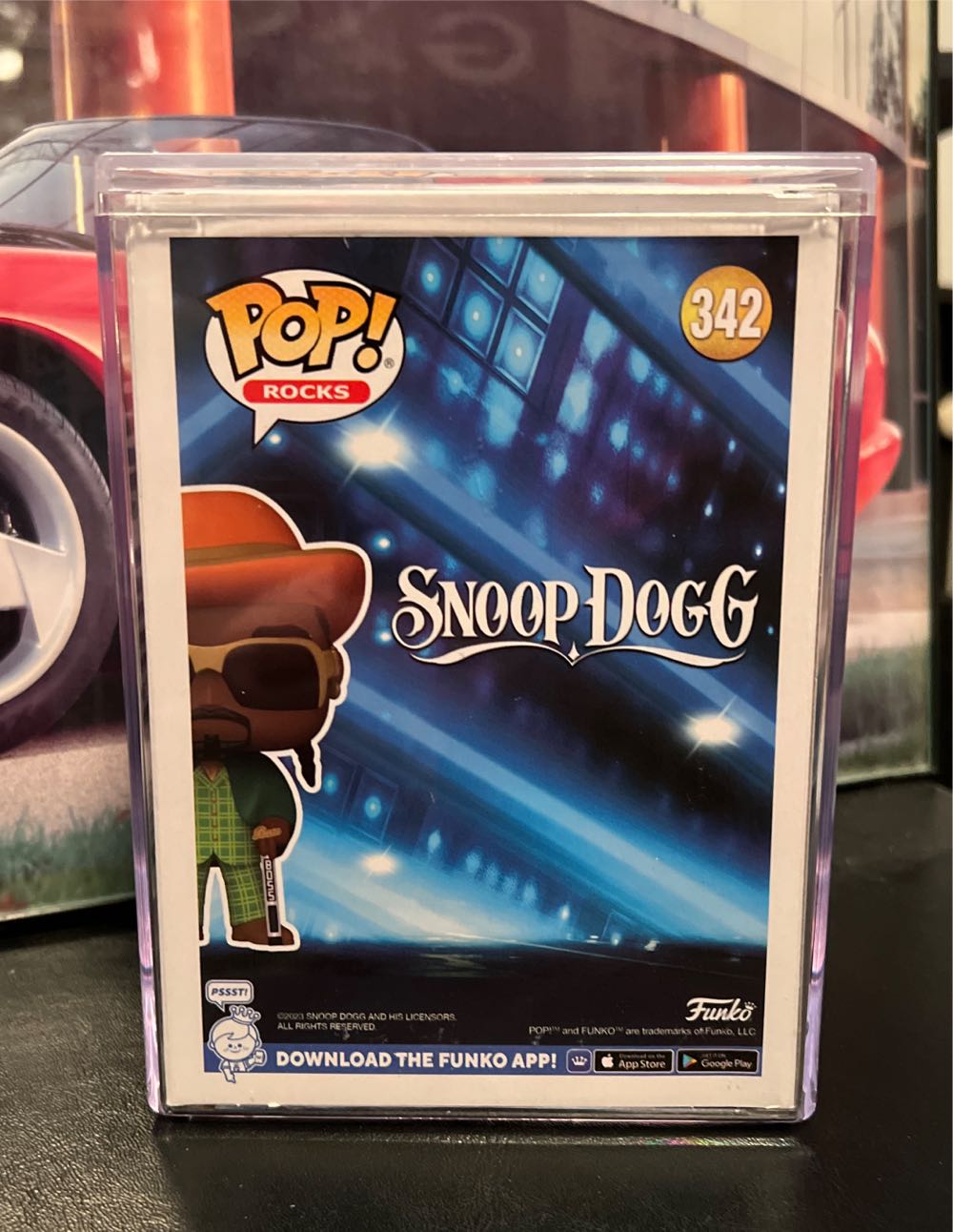 Snoop Dogg (With Chalice) - Musicians vinyl figure collectible [Barcode 889698706094] - Main Image 2