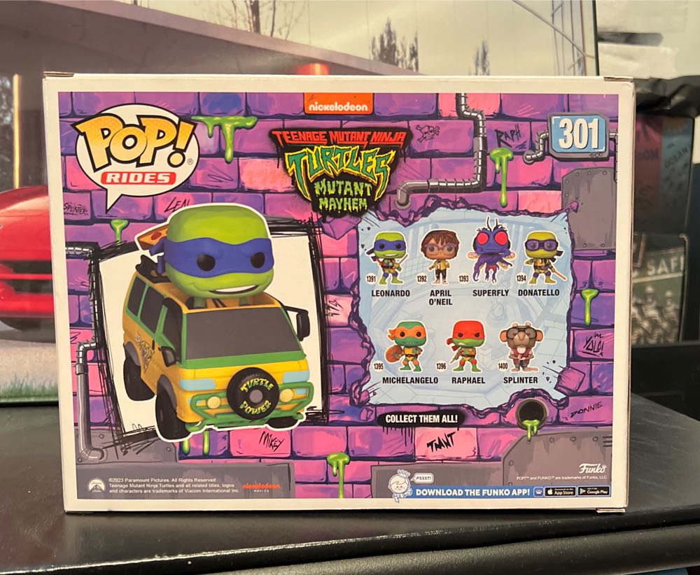 Leo In The Turtle Van - Teenage Mutant Ninja Turtles vinyl figure collectible [Barcode 889698735780] - Main Image 2