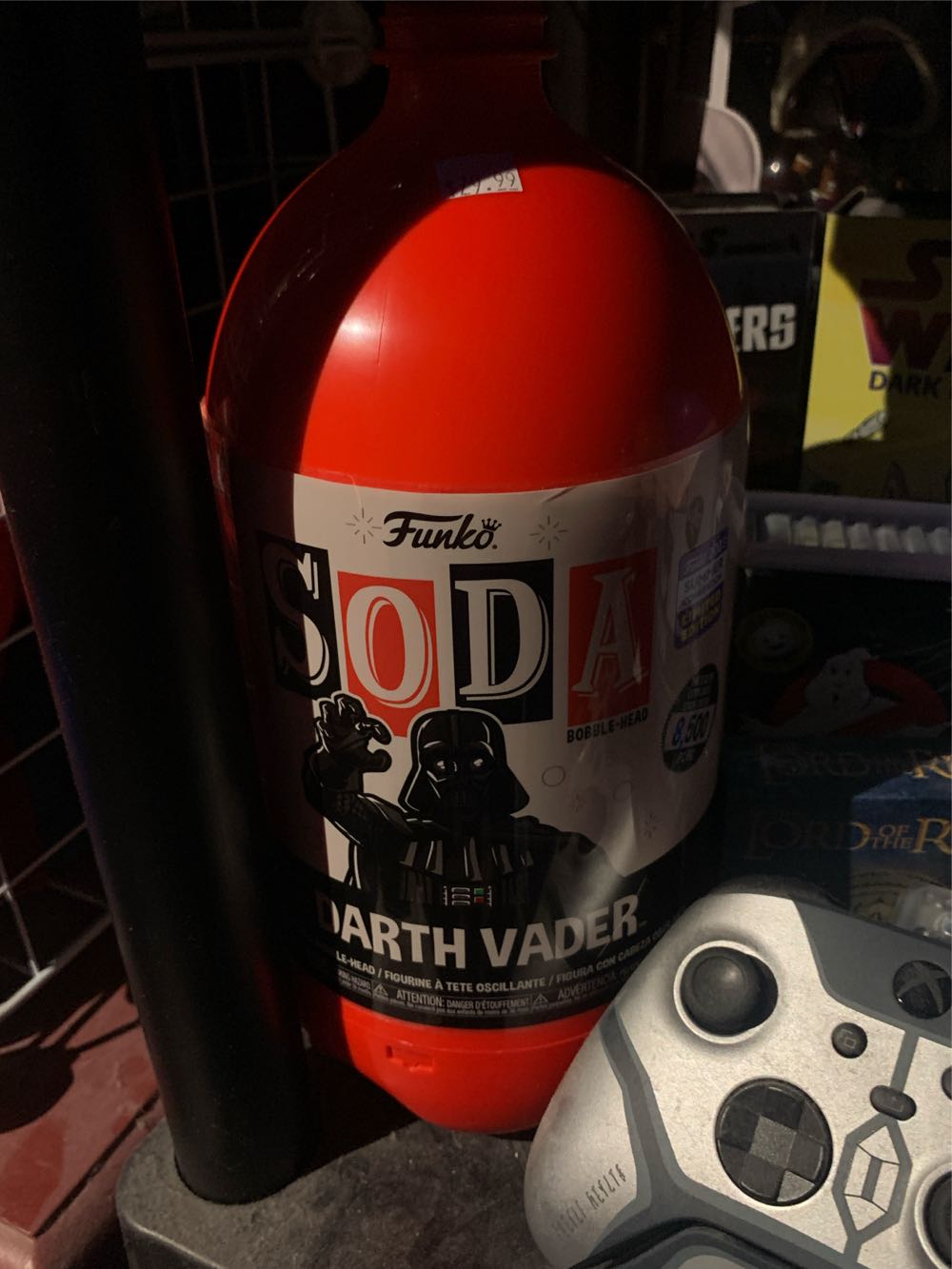 Funko Soda 3 Liter Darth Vader - Star Wars vinyl figure collectible [Barcode 889698717786] - Main Image 3