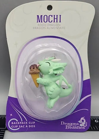D&B Mochi Ice Cream Food Dragon Backpack Clip Keychain  vinyl figure collectible [Barcode 810002710506] - Main Image 2