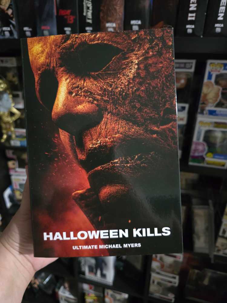 Halloween Kills: Ultimate Michael Myers - Halloween vinyl figure collectible [Barcode 634482606445] - Main Image 2