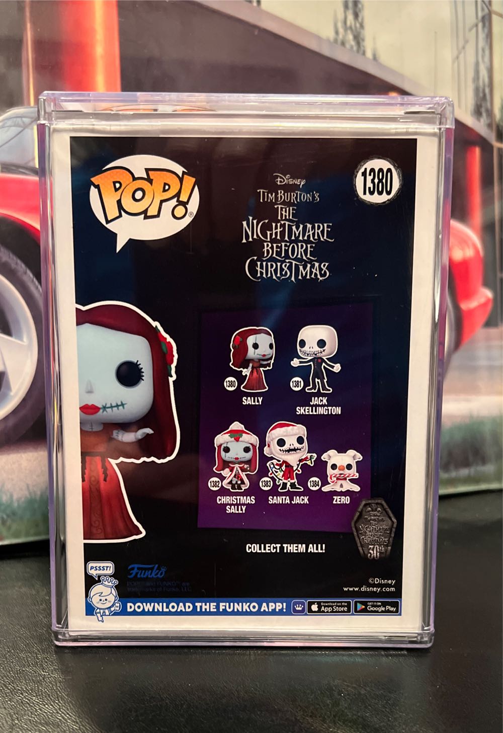 Sally - The Nightmare Before Christmas vinyl figure collectible [Barcode 889698723855] - Main Image 2