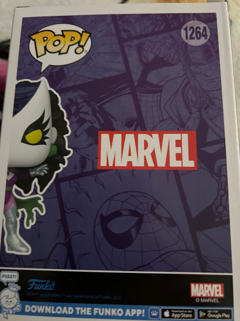 Lilith - Spider-Man vinyl figure collectible [Barcode 889698717526] - Main Image 2