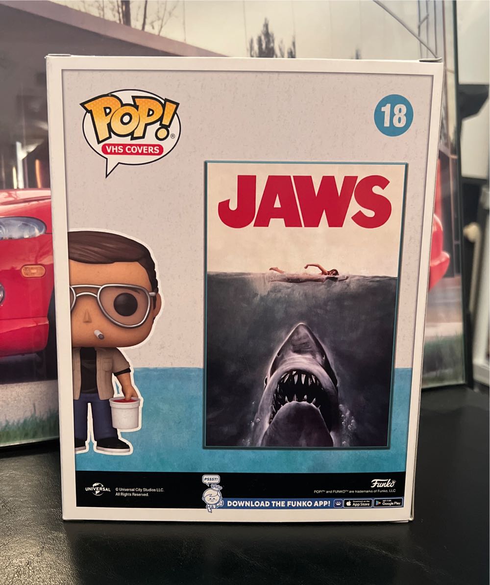 JAWS: CHIEF BRODY ( FUNKO FUN OF THE RUN 2023 LIMITED EDITION) - Jaws vinyl figure collectible [Barcode 889698714891] - Main Image 2