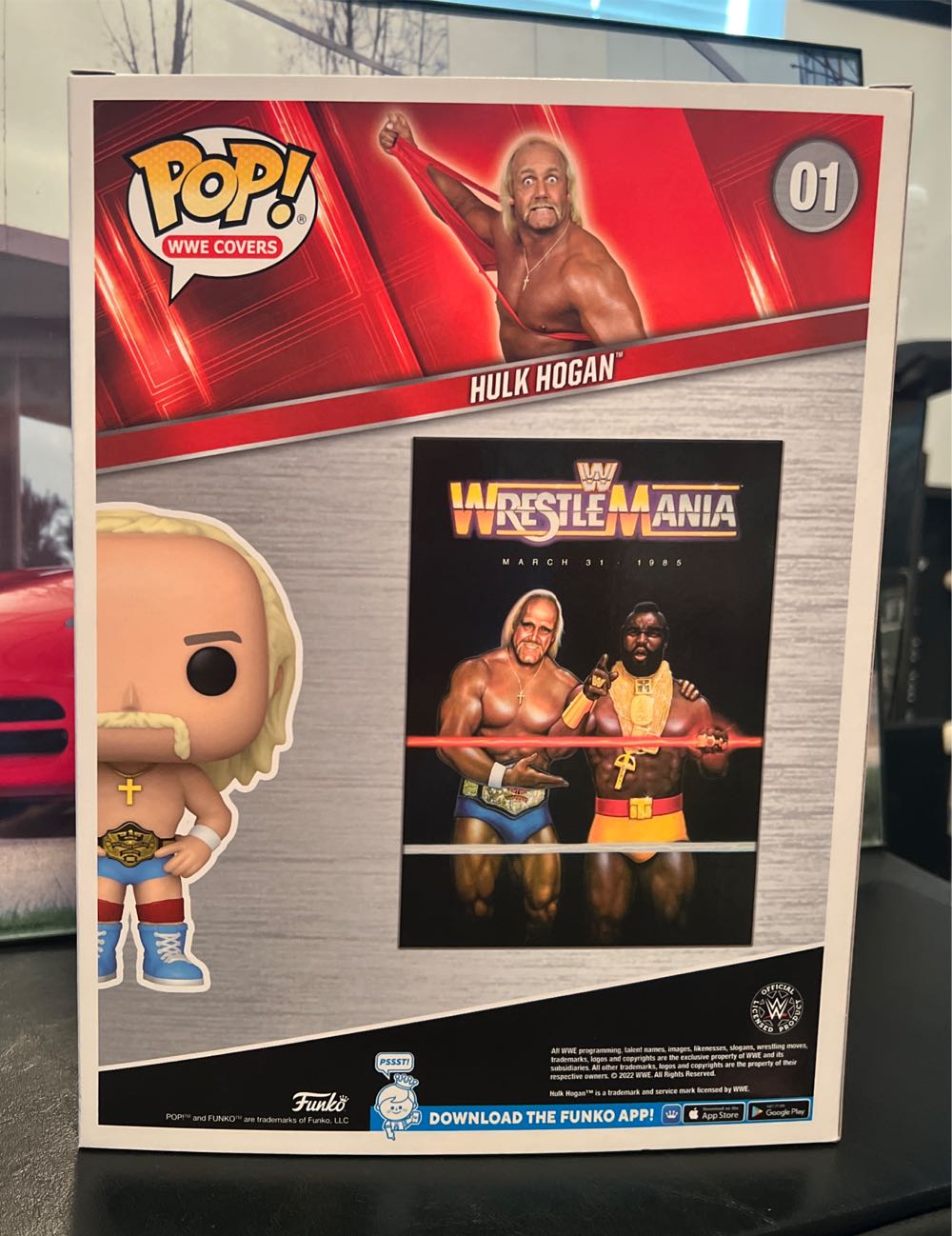 WrestleMania: Hulk Hogan - WWE vinyl figure collectible [Barcode 889698711418] - Main Image 2