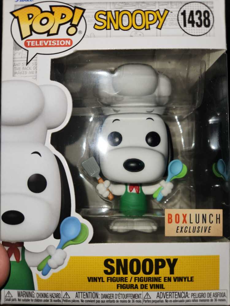 Snoopy (The Chef) - Peanuts vinyl figure collectible [Barcode 889698743181] - Main Image 2