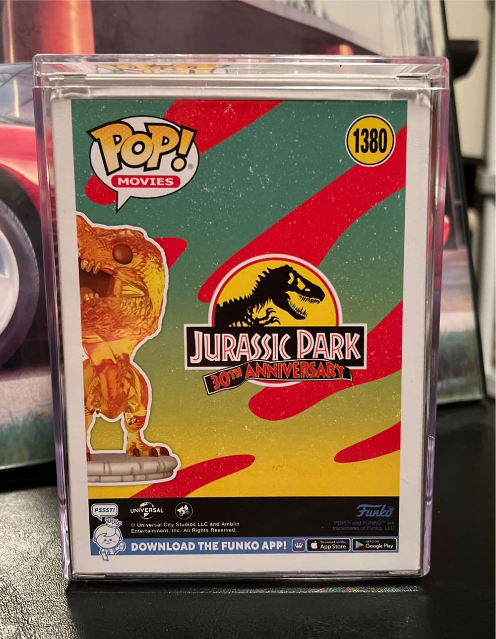 Tyrannosaurus Rex - Jurassic Park vinyl figure collectible [Barcode 889698713405] - Main Image 2